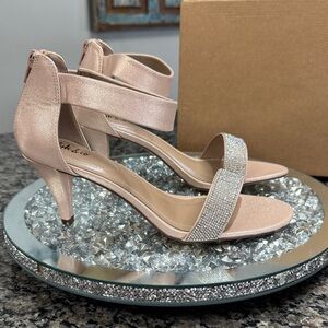 Style & Co. Phillyis blush Pink rose gold Silver rhinestone heels new 8.5W